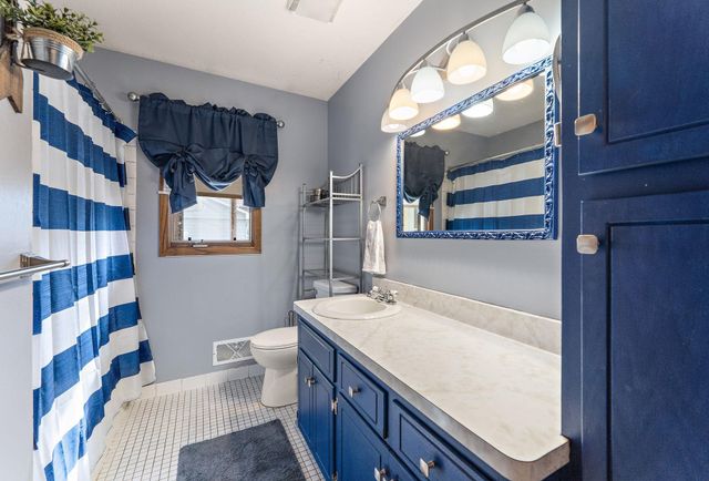 163 Southwind Lane, West Saint Paul, MN 55118