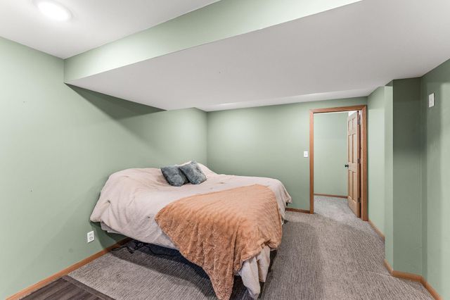 163 Southwind Lane, West Saint Paul, MN 55118