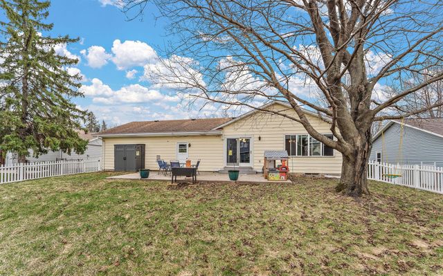 163 Southwind Lane, West Saint Paul, MN 55118