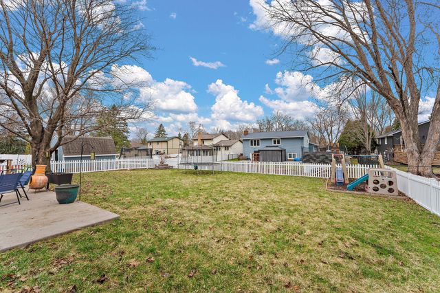 163 Southwind Lane, West Saint Paul, MN 55118