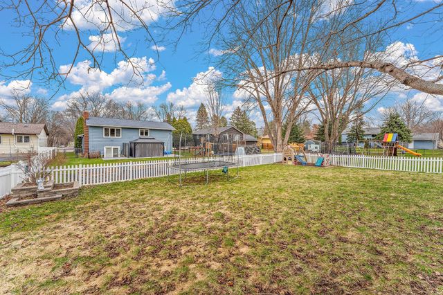 163 Southwind Lane, West Saint Paul, MN 55118