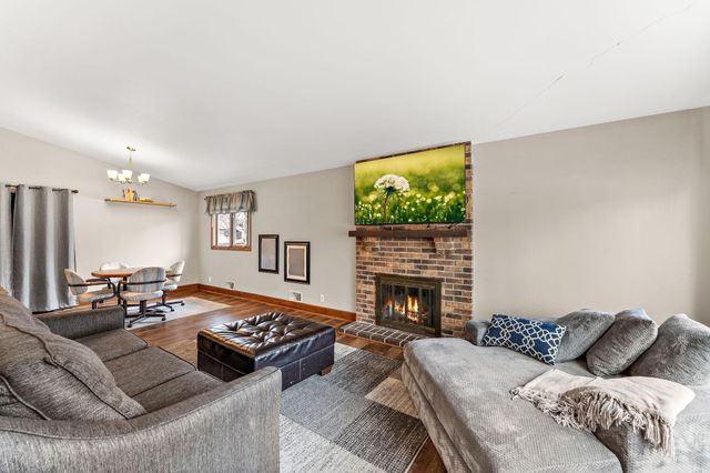 163 Southwind Lane, West Saint Paul, MN 55118