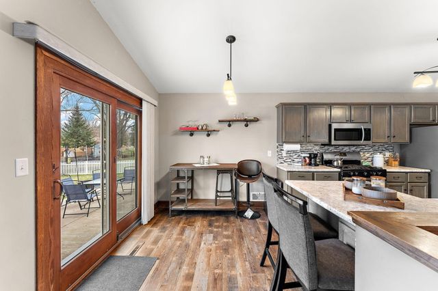 163 Southwind Lane, West Saint Paul, MN 55118