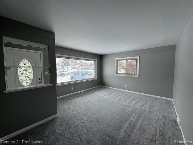 6327 Merriman Road, Garden City, MI 48135