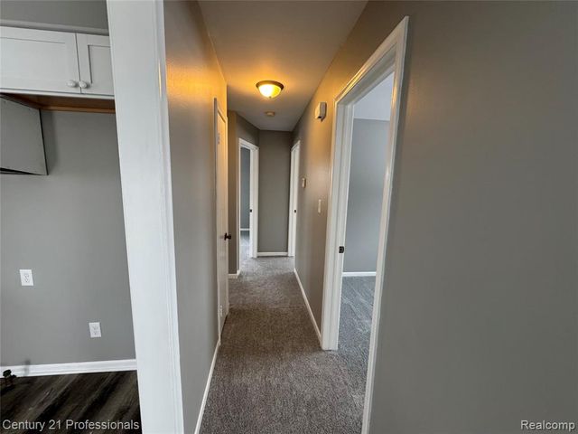 6327 Merriman Road, Garden City, MI 48135