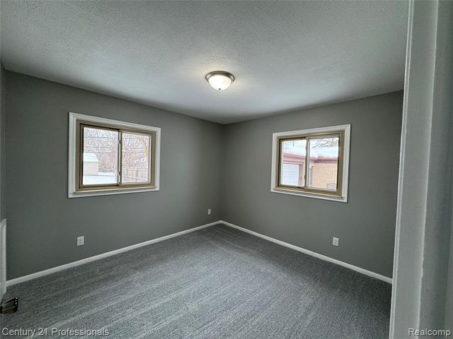 6327 Merriman Road, Garden City, MI 48135