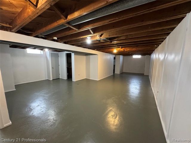 6327 Merriman Road, Garden City, MI 48135