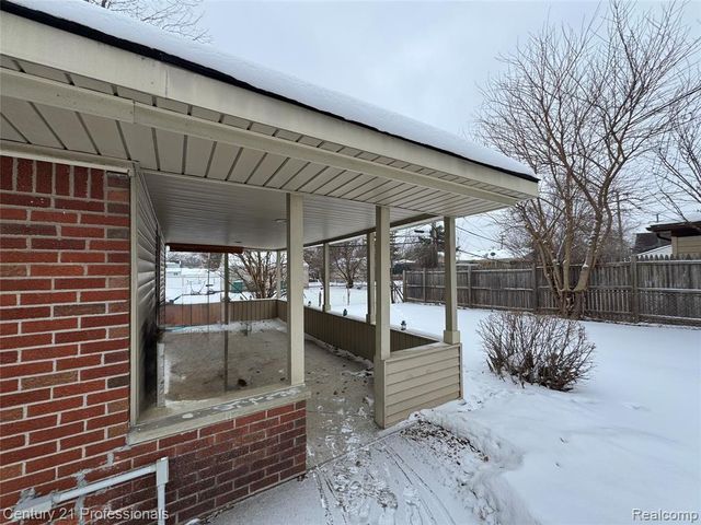 6327 Merriman Road, Garden City, MI 48135