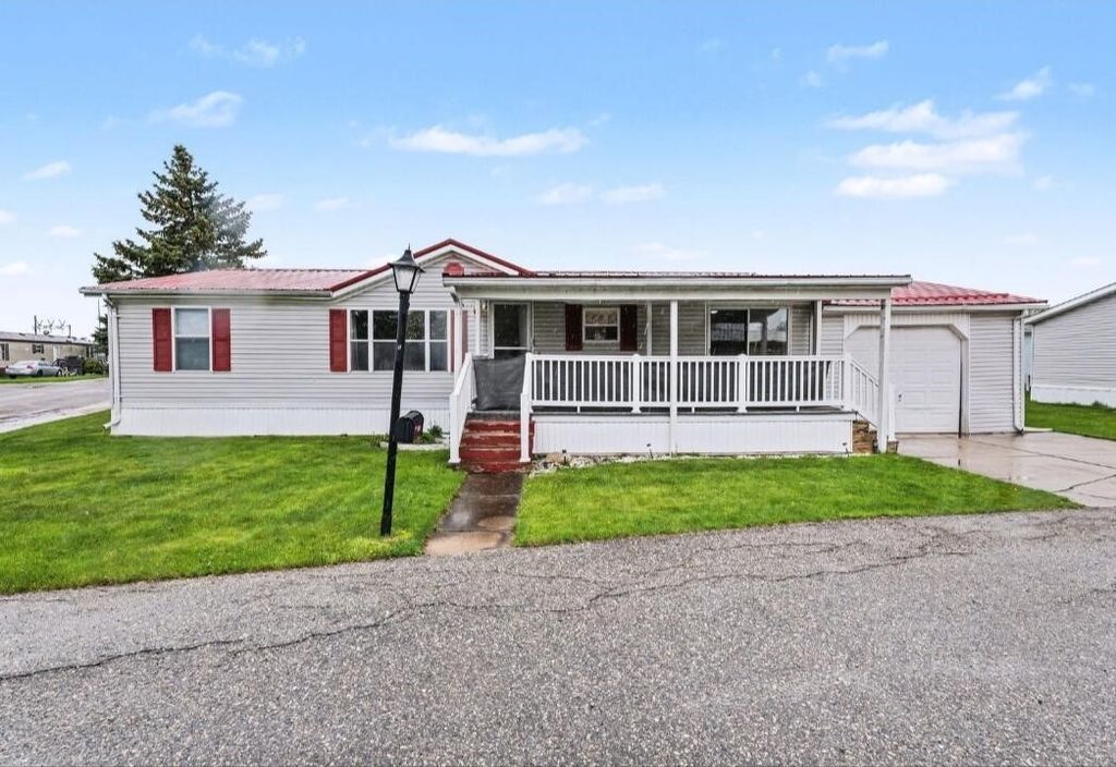 7353 Bagpipe Drive, Alma, MI 48801