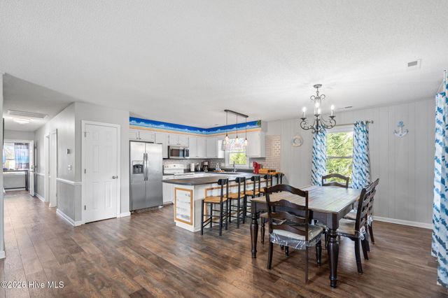 321 NE 59th Street, Oak Island, NC 28465