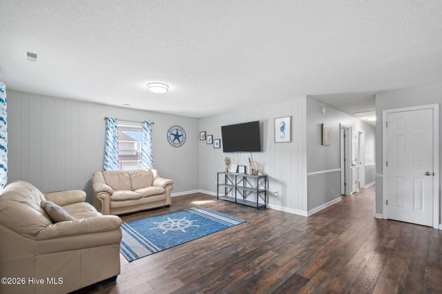 321 NE 59th Street, Oak Island, NC 28465