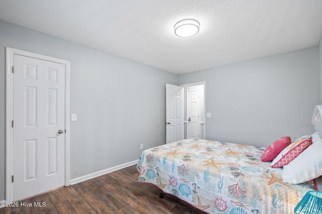 321 NE 59th Street, Oak Island, NC 28465