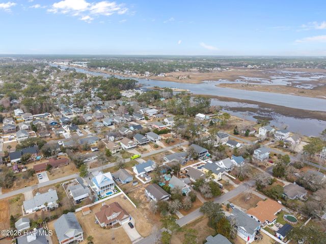 321 NE 59th Street, Oak Island, NC 28465