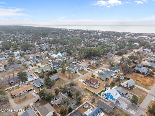 321 NE 59th Street, Oak Island, NC 28465