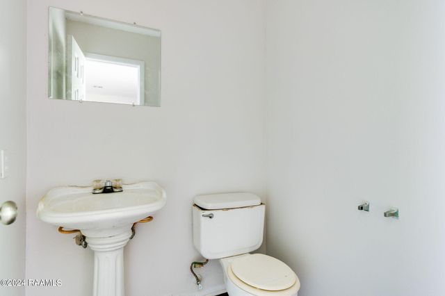 603 Yvonne Street, New Iberia, LA 70560