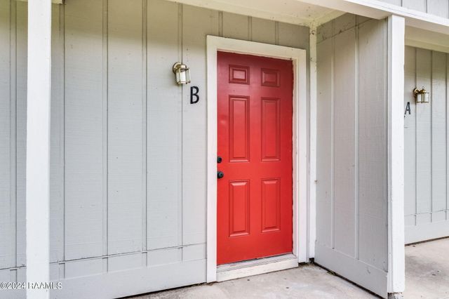 603 Yvonne Street, New Iberia, LA 70560