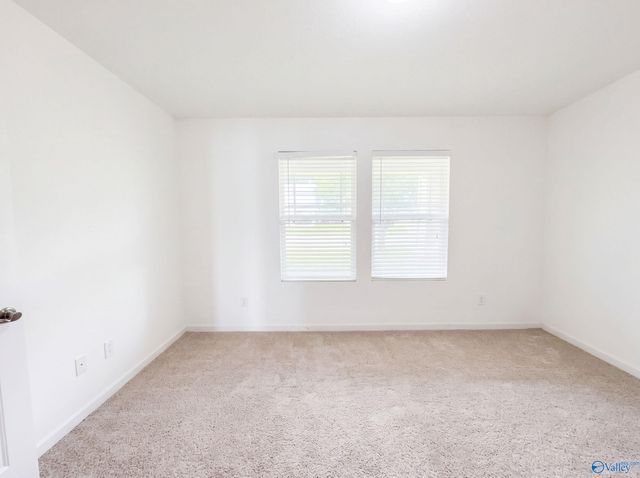 172 Bermuda Lakes Drive, Meridianville, AL 35759