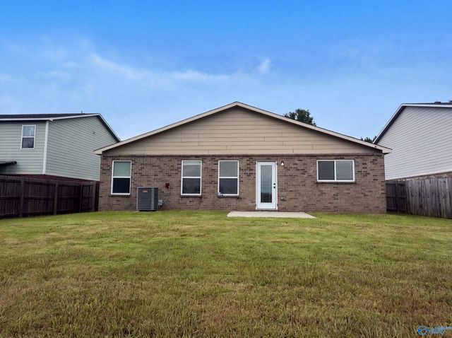 172 Bermuda Lakes Drive, Meridianville, AL 35759