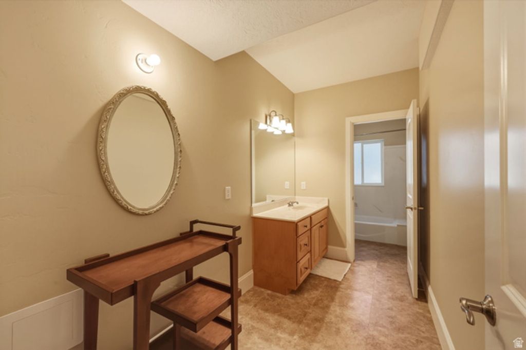 Image 19 of property listing at 182 S 1300 E, Pleasant Grove, UT 84062