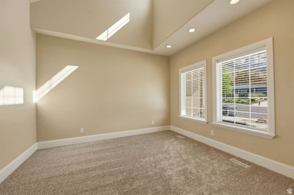 Image 8 of property listing at 182 S 1300 E, Pleasant Grove, UT 84062