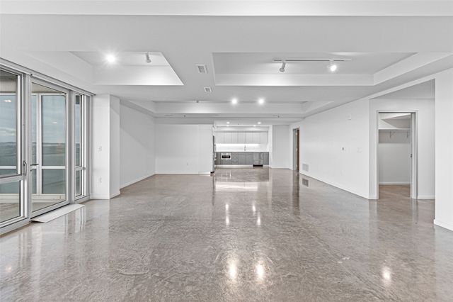 404 E College Street 1107, Iowa City, IA 52240