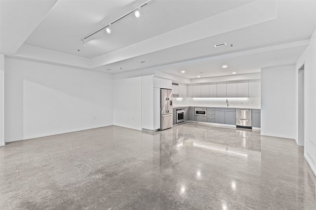 404 E College Street 1107, Iowa City, IA 52240