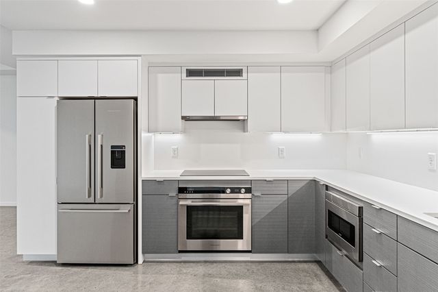 404 E College Street 1107, Iowa City, IA 52240