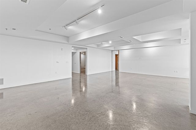 404 E College Street 1107, Iowa City, IA 52240