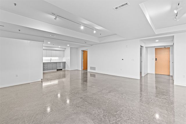 404 E College Street 1107, Iowa City, IA 52240