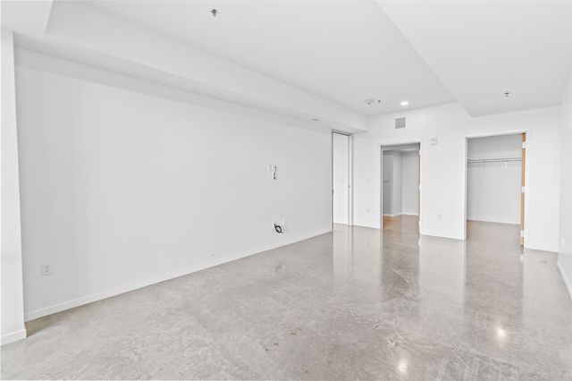 404 E College Street 1107, Iowa City, IA 52240