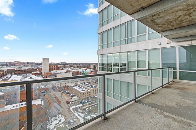 404 E College Street 1107, Iowa City, IA 52240