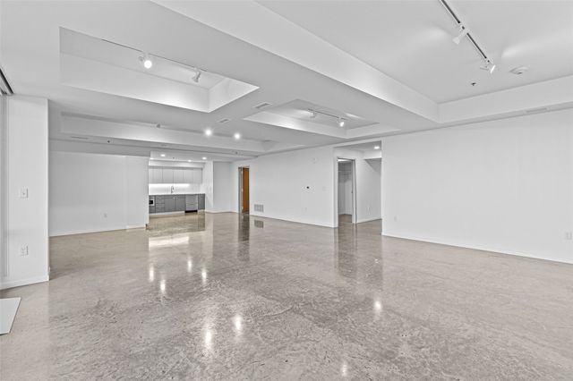 404 E College Street 1107, Iowa City, IA 52240