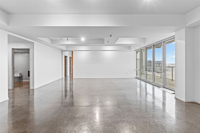 404 E College Street 1107, Iowa City, IA 52240