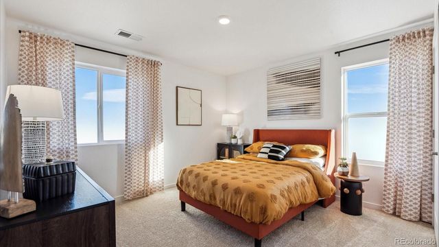 914 Logan Peak Way, Berthoud, CO 80513