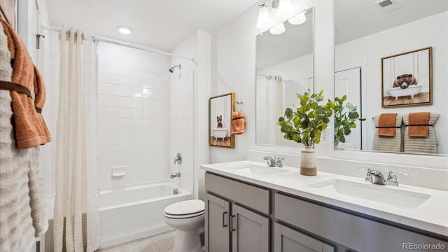 914 Logan Peak Way, Berthoud, CO 80513