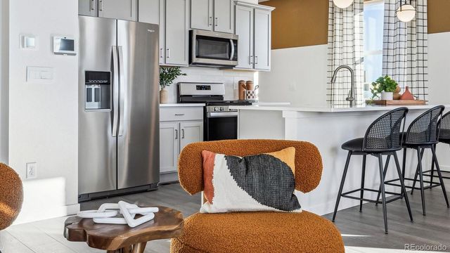 914 Logan Peak Way, Berthoud, CO 80513