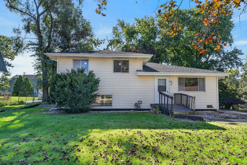 21 Janet Avenue, Darien, IL 60561 — photo 2