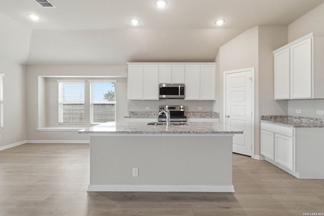 2961 Greenbriar, Seguin, TX 78155