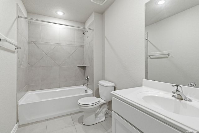 2961 Greenbriar, Seguin, TX 78155