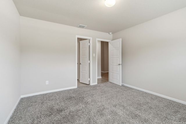 2961 Greenbriar, Seguin, TX 78155