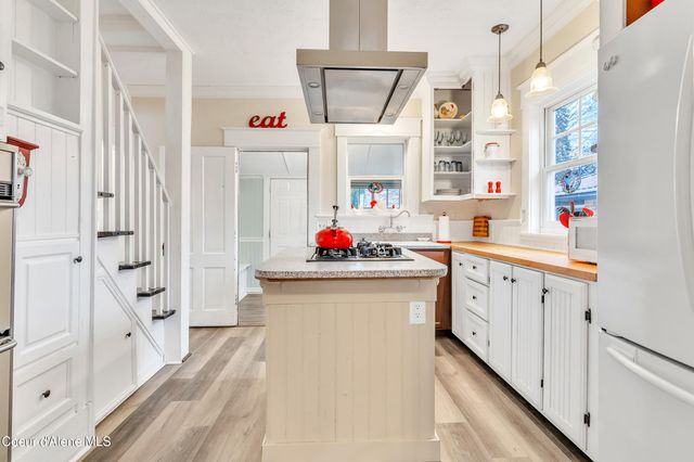 706 Main St, Sandpoint, ID 83864