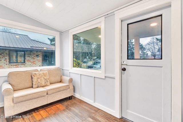 706 Main St, Sandpoint, ID 83864