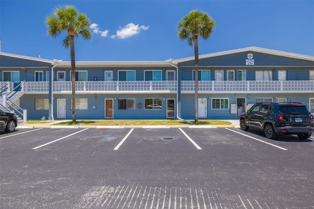 250 126TH AVENUE 104, Treasure Island, FL 33706