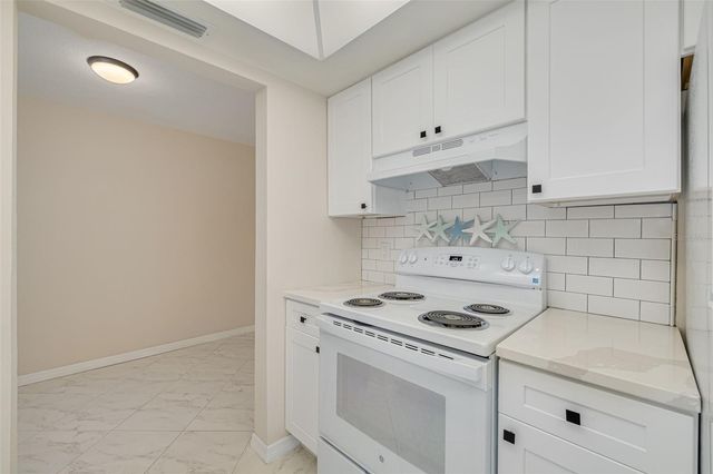 250 126TH AVENUE 104, Treasure Island, FL 33706