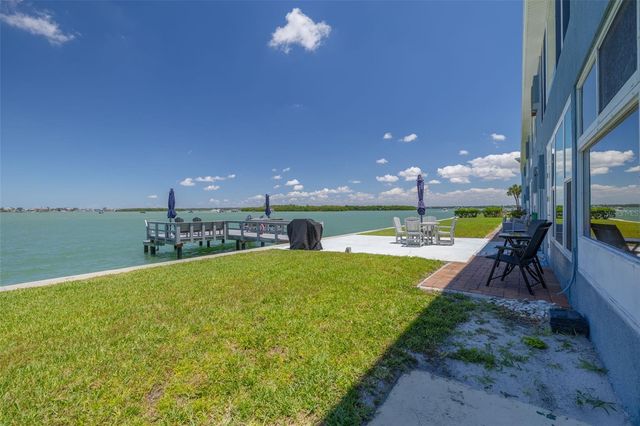 250 126TH AVENUE 104, Treasure Island, FL 33706