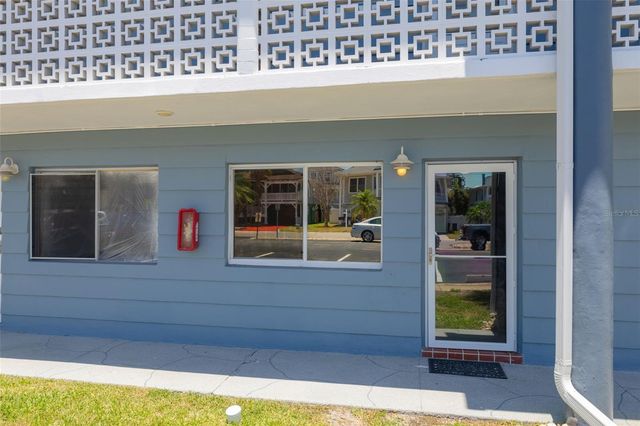 250 126TH AVENUE 104, Treasure Island, FL 33706