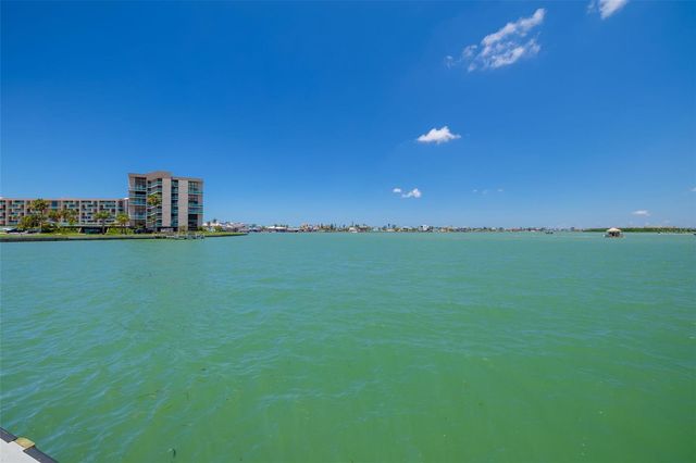 250 126TH AVENUE 104, Treasure Island, FL 33706