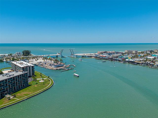 250 126TH AVENUE 104, Treasure Island, FL 33706