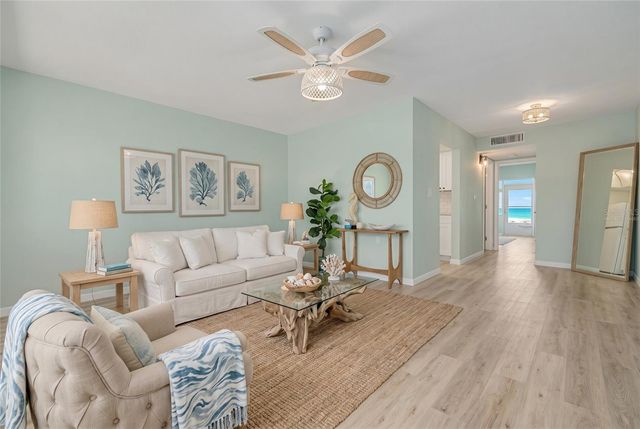250 126TH AVENUE 104, Treasure Island, FL 33706