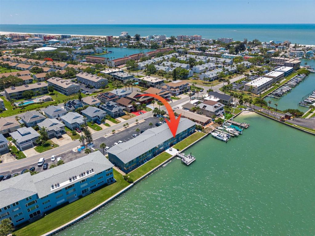 250 126TH AVENUE 104, Treasure Island, FL 33706